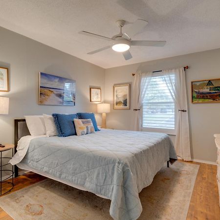 Waterfront Lake Travis Home With Pool Access! Point Venture Bagian luar foto