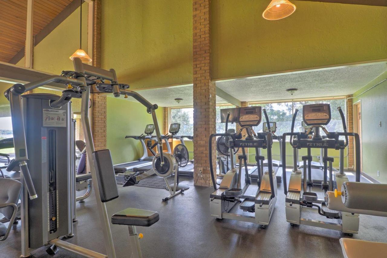 Waterfront Lake Travis Home With Pool Access! Point Venture Bagian luar foto